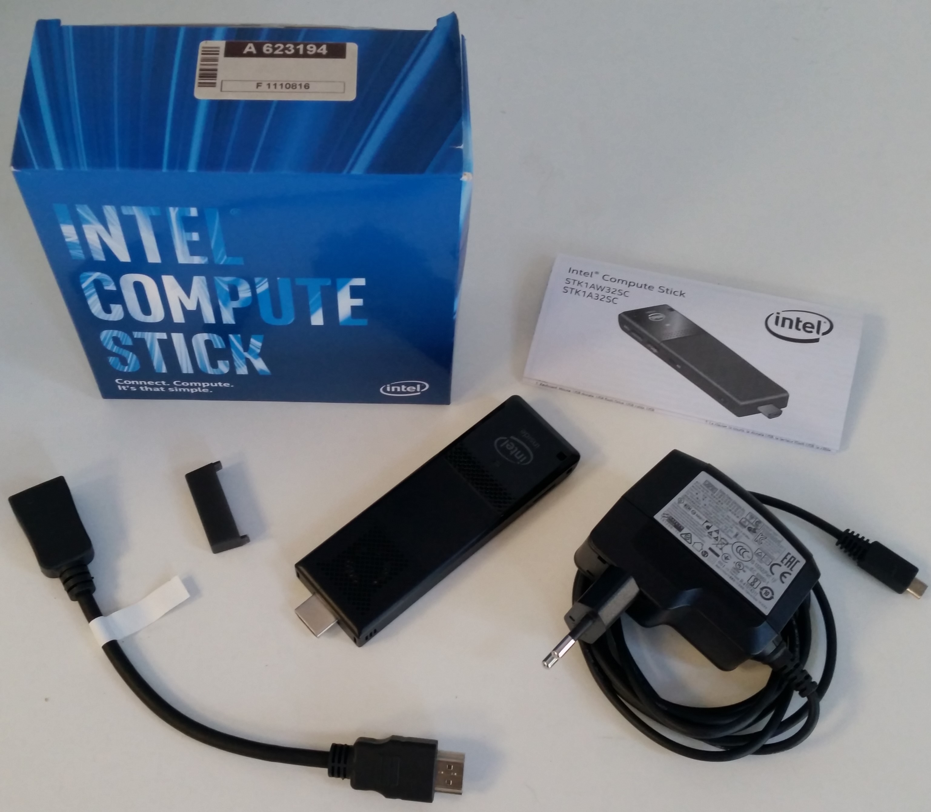 PC - Intel Compute Stick (4x 1,92GHz, 2GB RAM, 32GB interner Speicher)